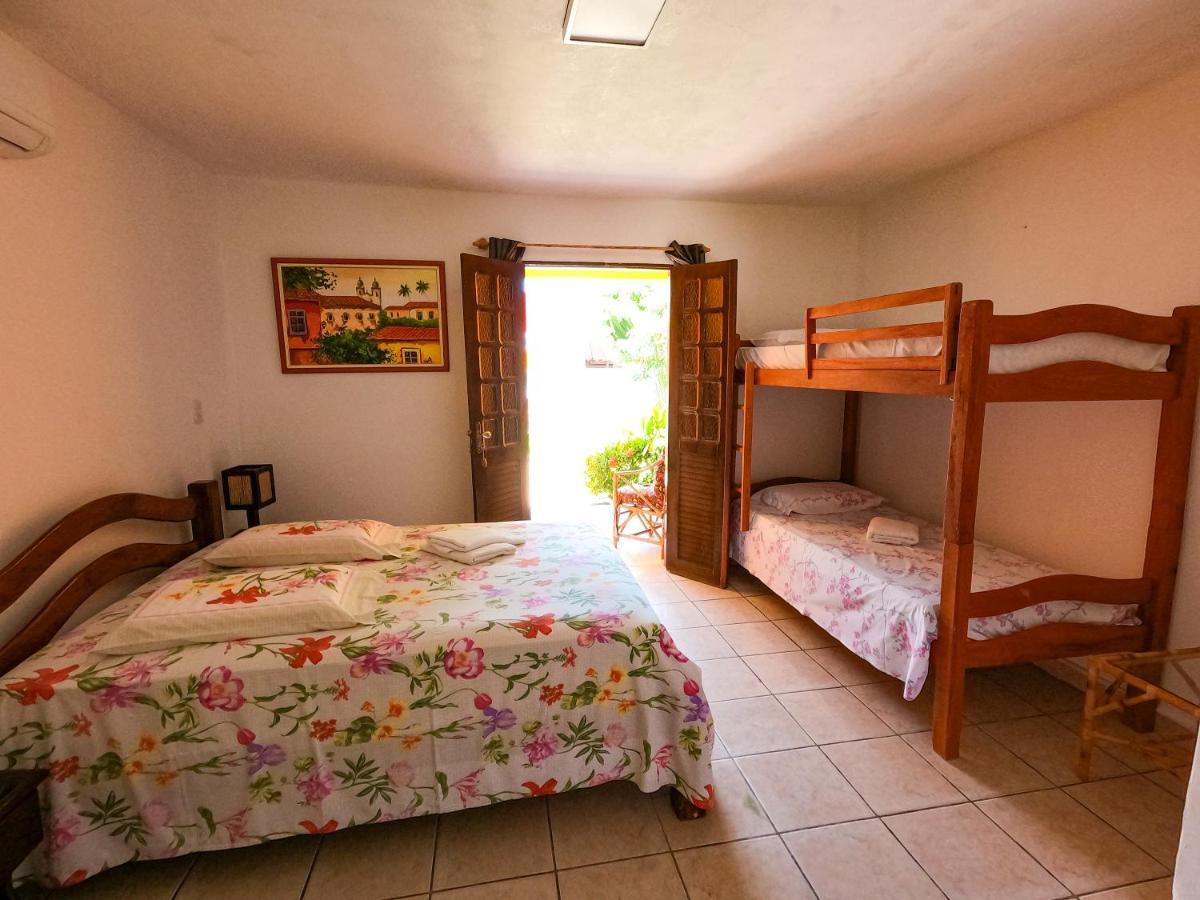 Aldeia Dos Anjos Bed & Breakfast 2*