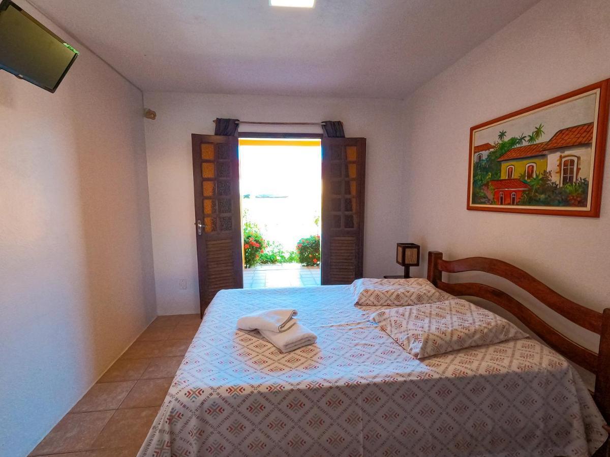 Aldeia Dos Anjos Bed & Breakfast 2*